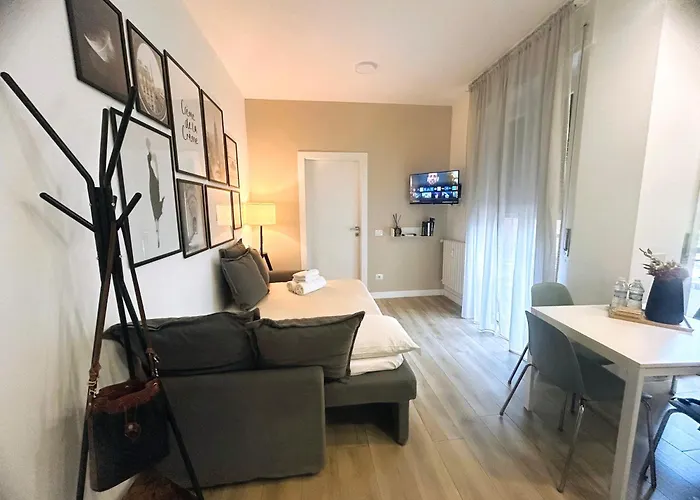 Modern Apartments Mm3 Afforifn Only 15 Min From Duomo